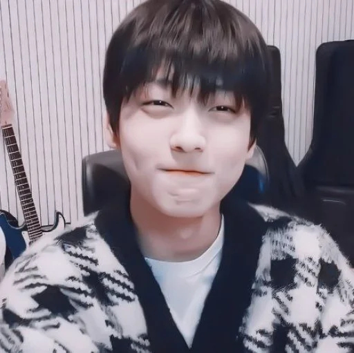 Стикер あ 𝘮𝘰𝘰𝘥 𝘴𝘰𝘰𝘣𝘪𝘯 :; by @seduiisantee - 9