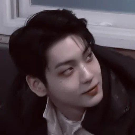 Стикер あ 𝘮𝘰𝘰𝘥 𝘴𝘰𝘰𝘣𝘪𝘯 :; by @seduiisantee - 1