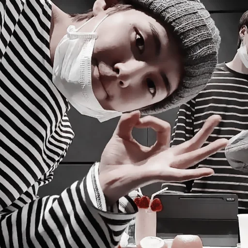 Стикер #𝐦𝐨𝐨𝐝: 𝗍𝖺𝖾𝗁𝗒𝗎𝗇𝗀 ;: by @paradismaudit - 11