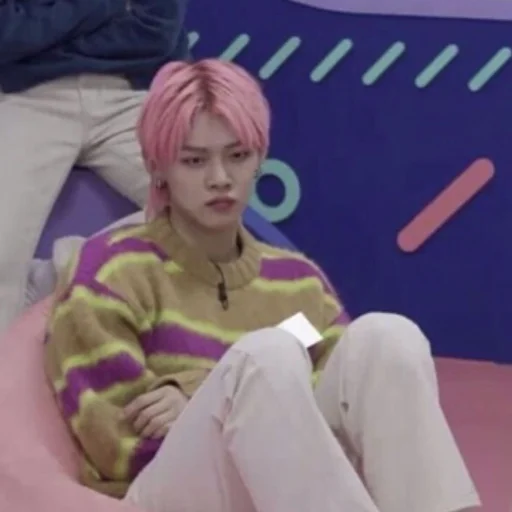 Sticker муня ворлд доминейшн - 3