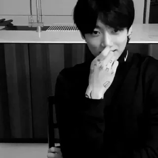 Стикер @girlfrhood - 10