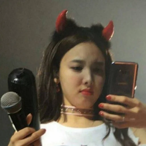 Sticker 𝐍𝐚𝐲𝐞𝐨𝐧;;@nabongily - 11