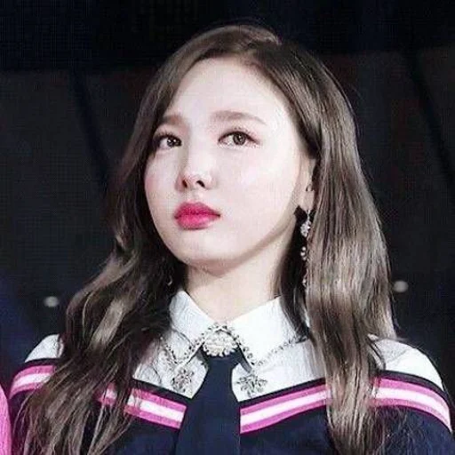 Sticker 𝐍𝐚𝐲𝐞𝐨𝐧;;@nabongily - 2