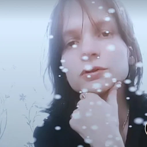 человеческое лицо девочка губа