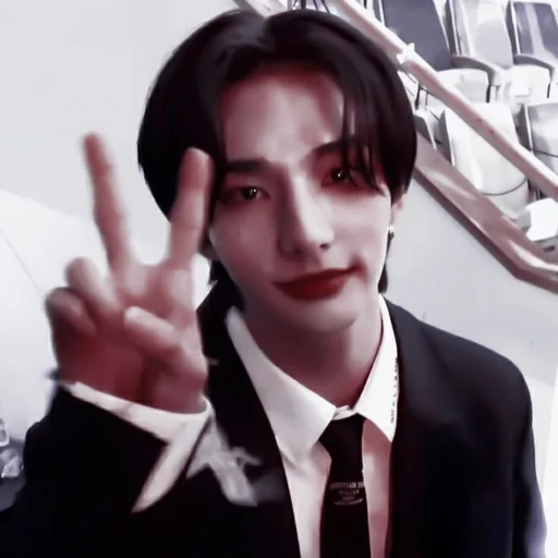 ::Hyunjin @teafancams :: @fStikBot - person