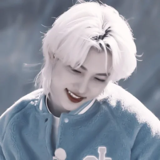 ɸᴇᴧиᴋᴄ. @helpfromlix :: @fStikBot - человеческое лицо