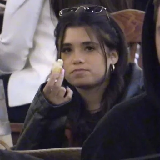 Стикер < несса от лексии > :: @fStikBot - 11