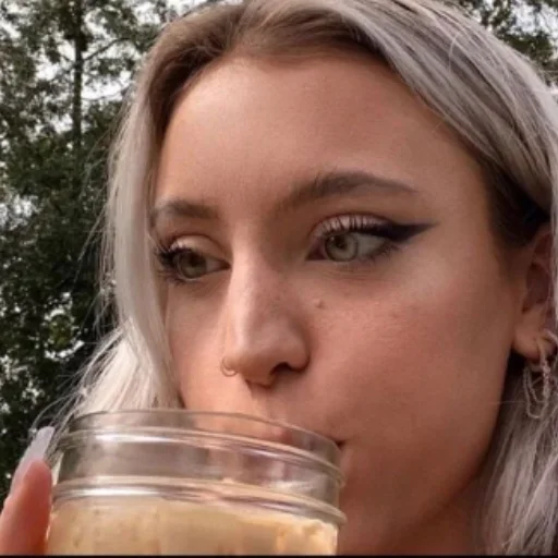 Человек человеческое лицо женщина