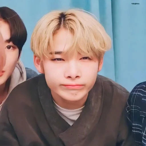 Стикер niki iland by @fStikBot - 1