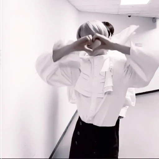 Sticker 𖥻𝗇𝗂𝗄𝗂 ˚.﹆ @hlwoodstickers - 1