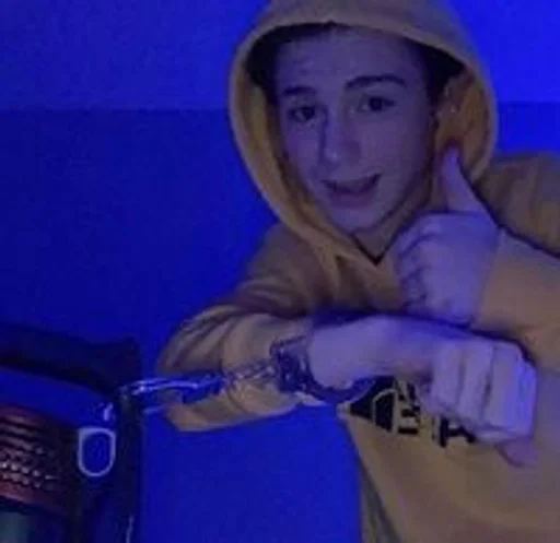 никита муд :: @fStikBot - Человек