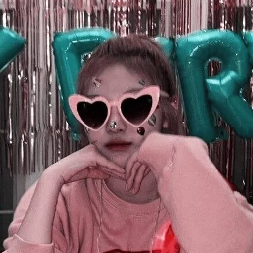 Sticker 𝘯𝘪𝘯𝘨𝘯𝘪𝘯𝘨🍓𝘣𝘺 @fancamstanf :: @fStikBot - 1