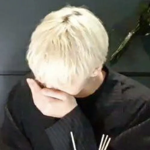 Стикер hueningkai moods by @petitprincekai - 3