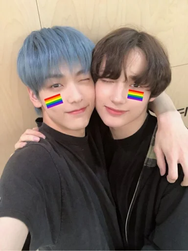 Стикер hueningkai moods by @petitprincekai - 0