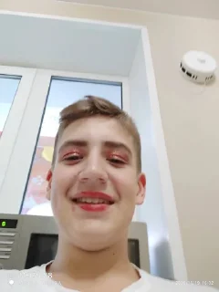 Sticker 🦄 Стики тут 👉 @WeStickerbot - 2