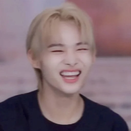 Sticker 🤍🩹 прекрасному нуару :: @fStikBot - 11