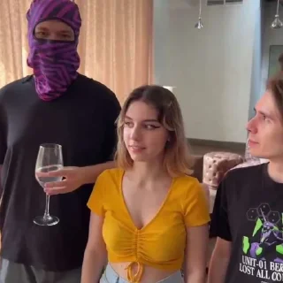 Стикер Bobsi - 2