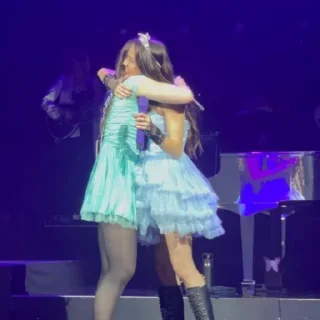 Стикер olivia 🫒 - 5