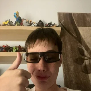 Стикер Создано в @sozdat_stikery_bot - 5