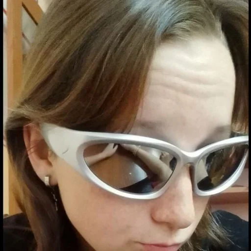 Создано в @sozdat_stikery_bot - 