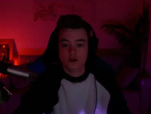 Илья 😎 @Ctikerubot - 