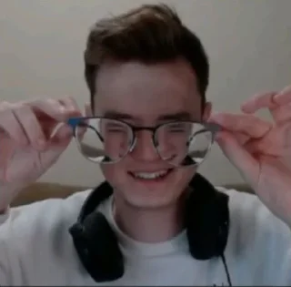 Sticker Илья 😎 @Ctikerubot - 3