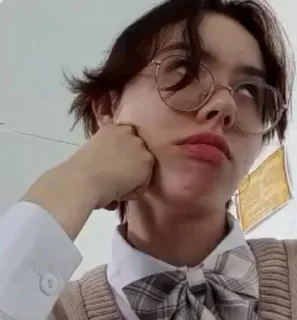 Стикер Жизнь как Клизмы @Ctikerubot - 1