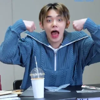 Sticker Огурец @Ctikerubot - 5