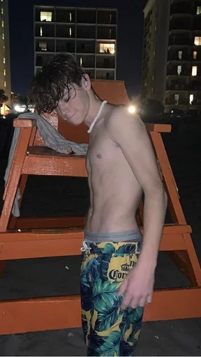 Человек одежда здание