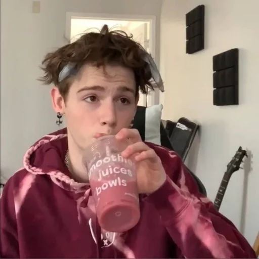 Sticker ПЭЙТОН ГЕЙТОН😔 :: @fStikBot - 10