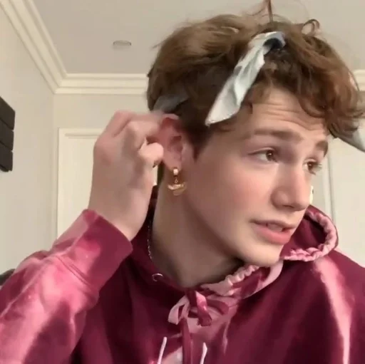 Sticker ПЭЙТОН ГЕЙТОН😔 :: @fStikBot - 8