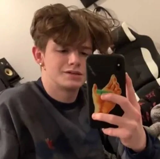 Sticker ПЭЙТОН ГЕЙТОН😔 :: @fStikBot - 5