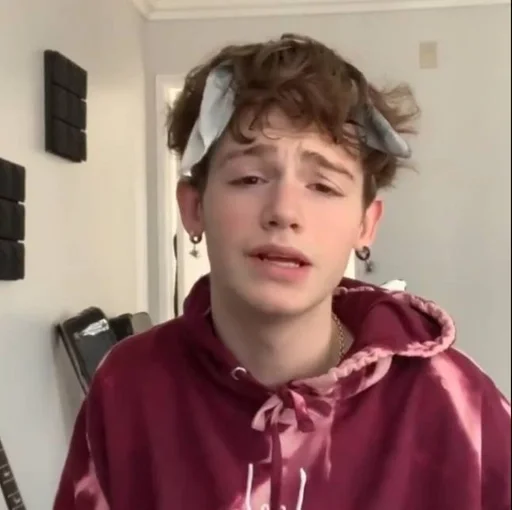 Sticker ПЭЙТОН ГЕЙТОН😔 :: @fStikBot - 2