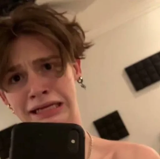 Sticker ПЭЙТОН ГЕЙТОН😔 :: @fStikBot - 1