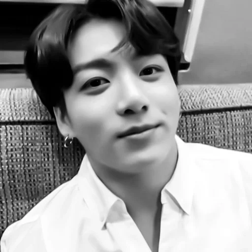 Стикер 🛹-𝐣𝐮𝐧𝐠𝐤𝐨𝐨𝐤`.|@pecjuwr :: @fStikBot - 10