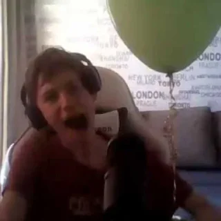 Стикер Пэльмэниусумар ➡️ @EmojiRuBot - 9