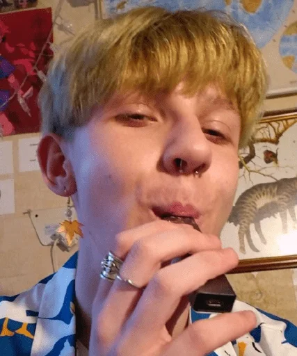 Стикер Плесневелый сад - 11