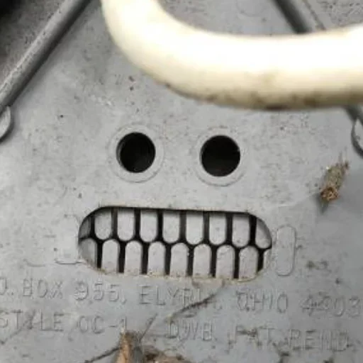 автозапчасти земля автомобиль