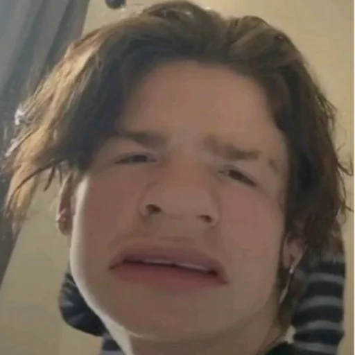 Человек селфи человеческое лицо