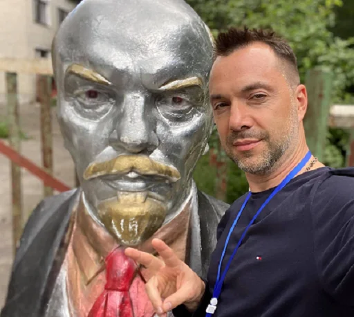 Человек одежда человеческое лицо