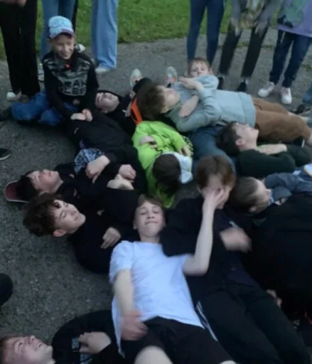 Стикер лагерь 🍺 - 3