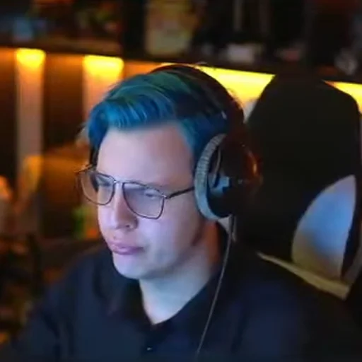 Стикер Пятерка секс - 2