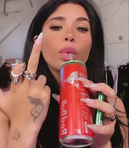 безалкогольный напиток Человек женщина