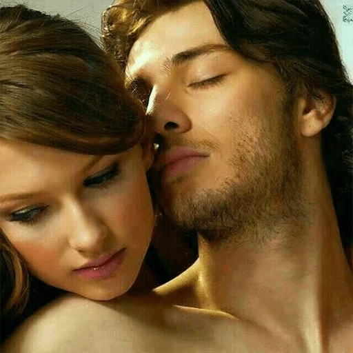 Человек человеческое лицо целовать