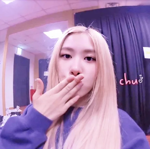 Sticker –𝙧𝙤𝙨𝙞𝙚 @vllnsy - 6