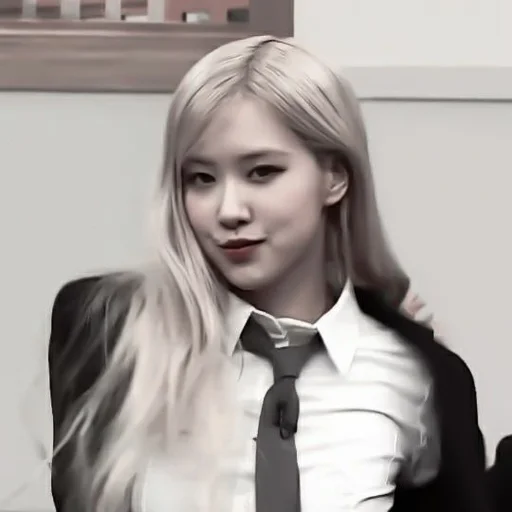 rᴏsᴇ | @jenliastikers - human face