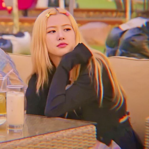 Sticker rosé；@honeypies - 2