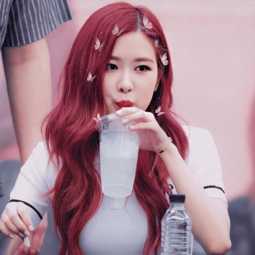 chaeyoung bpink❤️ by @pelmewwwka - 