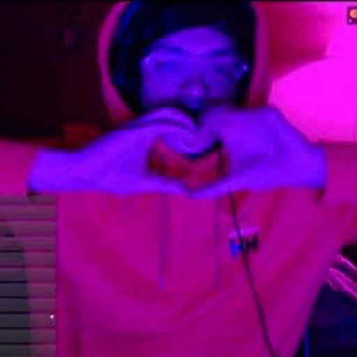 Человек фиолетовый пурпурный