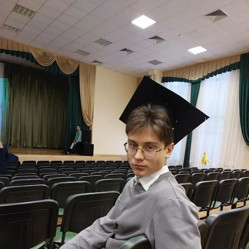 Создано в @StickerEdit_bot - 